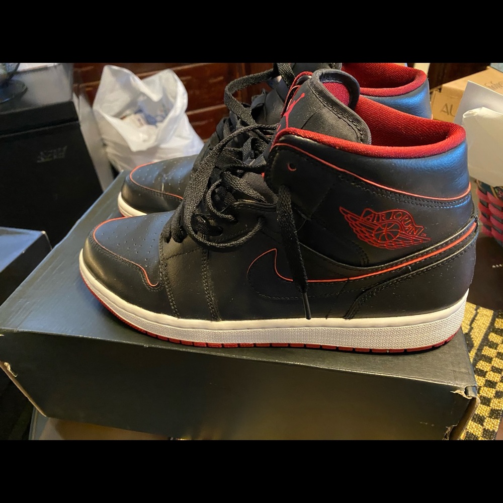 Jordan 1